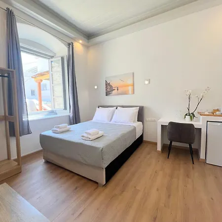 Douskos Guesthouse Hydra  Exterior photo