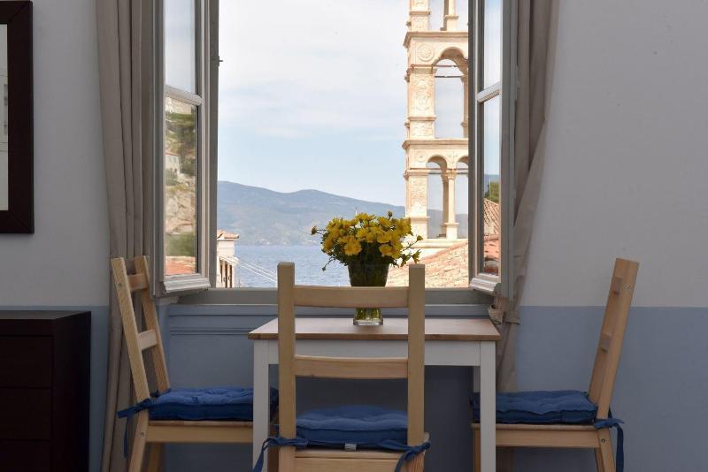 Douskos Guest house
