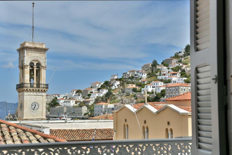 Douskos Guest house 3*