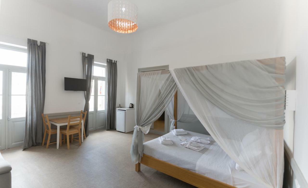 Douskos 3* Hydra (Saronic Islands)