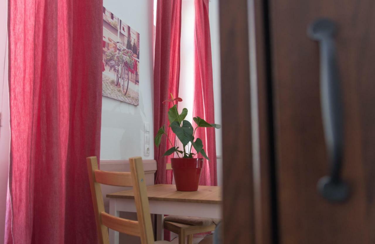 Guest house Douskos