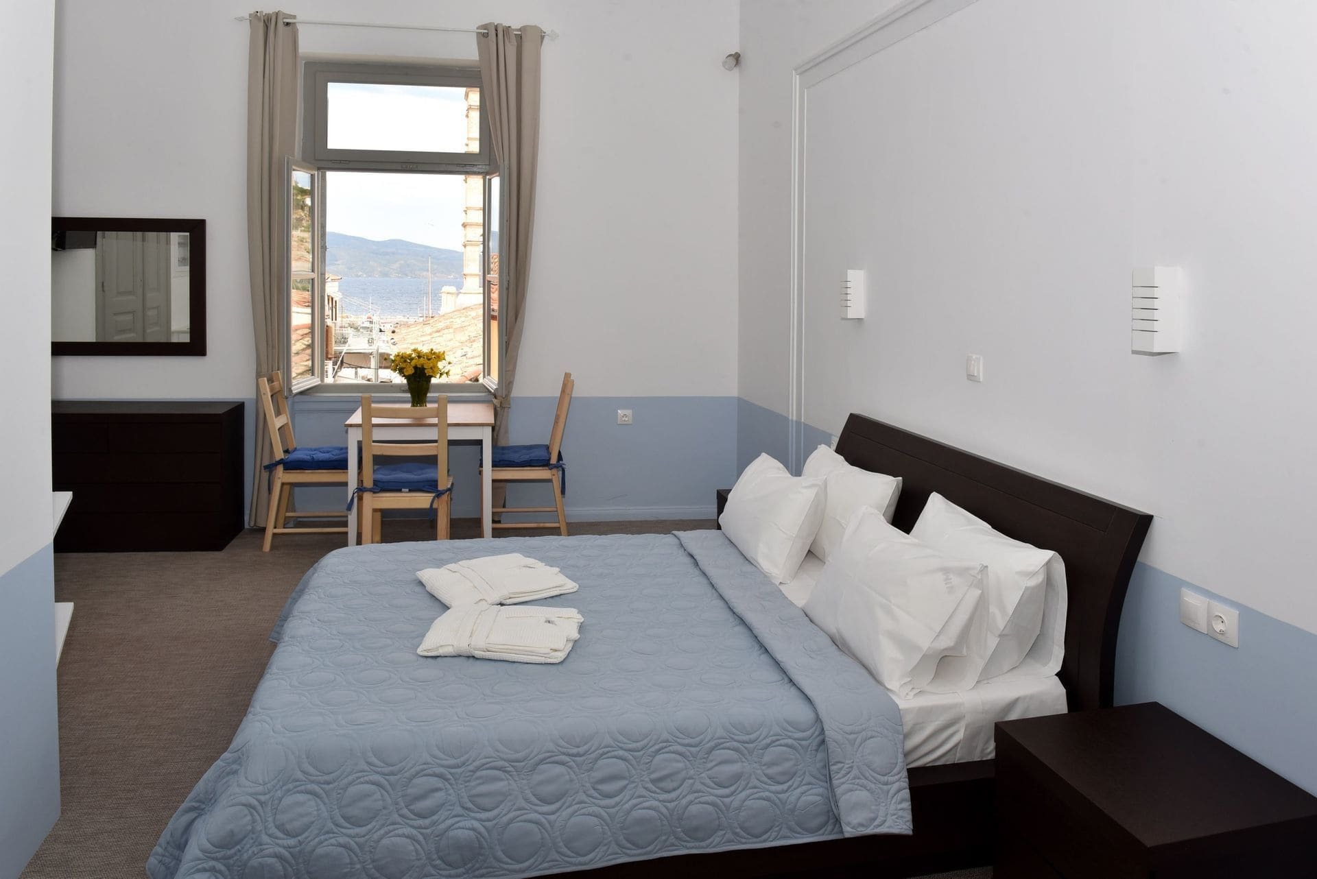 Douskos 3* Hydra (Saronic Islands)